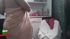 Una ducha de bondad y follada con la feminidad gitana adr0111