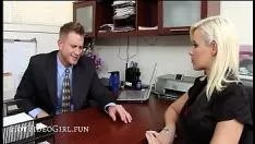Înregistrarea video fierbinte, secretarul missy.fun mă face, o perspectivă reală proaspătă, mă suge foarte proaspăt pe videoclipul fierbinte