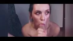 غير المهنية عاهرة شقراء المعلقة squanderjob