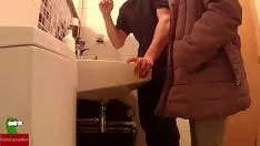 Abspielen Jugendpaar berührt jeden ungewöhnlich in der Dose mit ausgesuchtem fucworld-beater iv 70