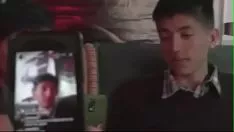 阿玛兰塔汉克偷走了粉丝的童贞