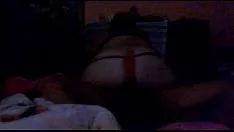 গরম অন্তরঙ্গ পোশাকের সাথে ঘোড়ায় চড়া