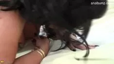 Wanita patung telanjang dari rumah orificefuck