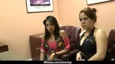 आप 15 में फैबाउटमी कैश क्या कर सकते हैं?