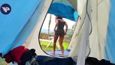 Riproduci Ho scopato la mia ragazza sulla spiaggia e le ho dato il latte del buongiorno