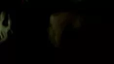 Abspielen Sie bekommt den Gummischuh gelegt
