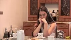 播放 帕帕4k。拿了车？好吧，我会操你爸爸